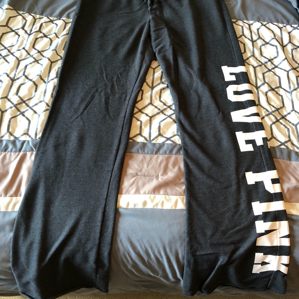 Victoria’s Secret Pink fit flare sweatpants